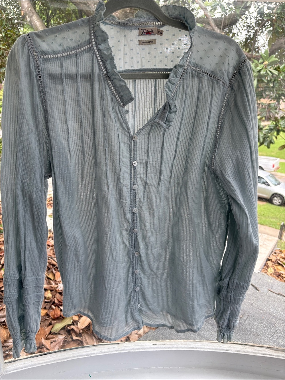 Faherty Women's Light Blue Ruffled Button-Front Blouse-XL 100% organic cotton